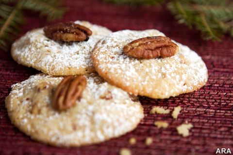 Italian Wedding Cookies By Chef Mary Sonnier Makes six dozen cookies